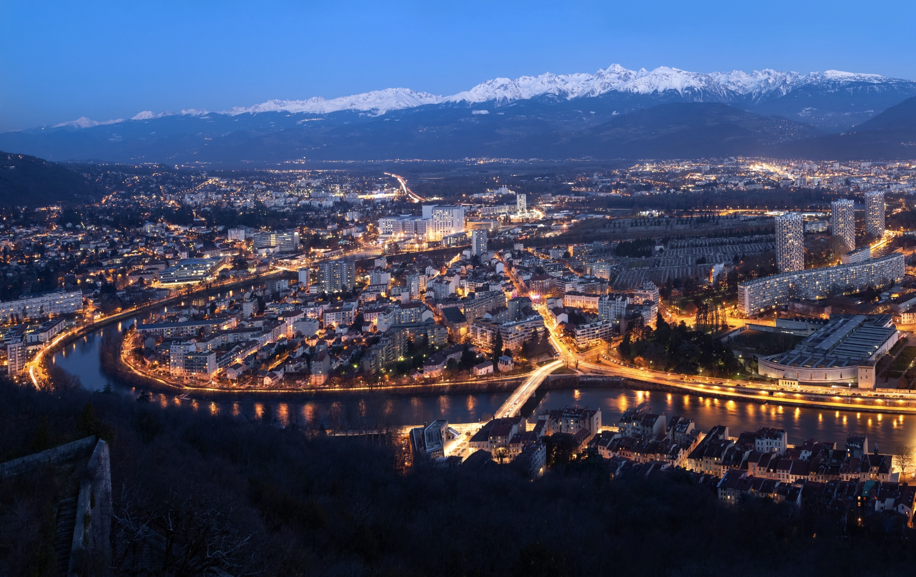 Co zobaczyć w Grenoble? Atrakcje i miejsca - PasjaTurystyka.pl