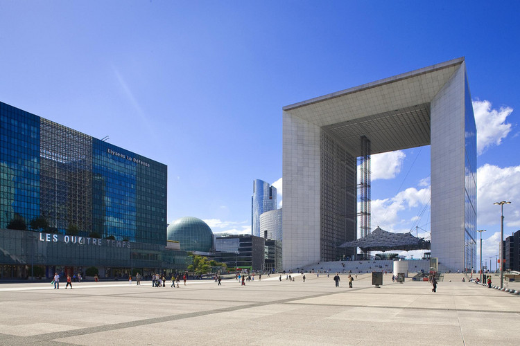 Grande Arche w Paryżu (LA defense)